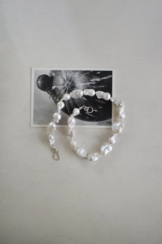 Perla Barroca Carlota Necklace