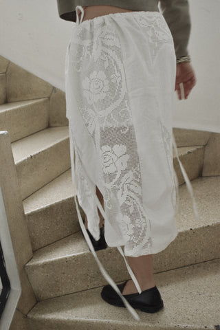 Falda Rosas Deshilado